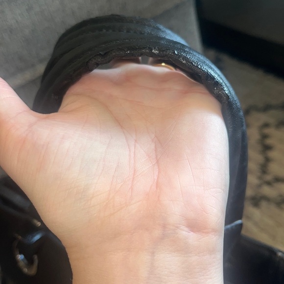 🖤 Chanel Biarritz Quilted Tote Bag - Picture 6 of 16